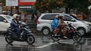 BMKG Imbau Waspada, Hujan dan Petir Berpotensi Terjadi Hari Ini