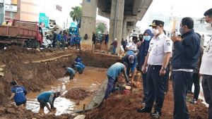  Pemprov DKI Buat Olakan Air untuk Tampung Genangan Cegah Banjir di Jalanan