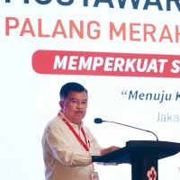 众议院议员担心PMI中存在二元性:人道主义组织应该摆脱实际政治