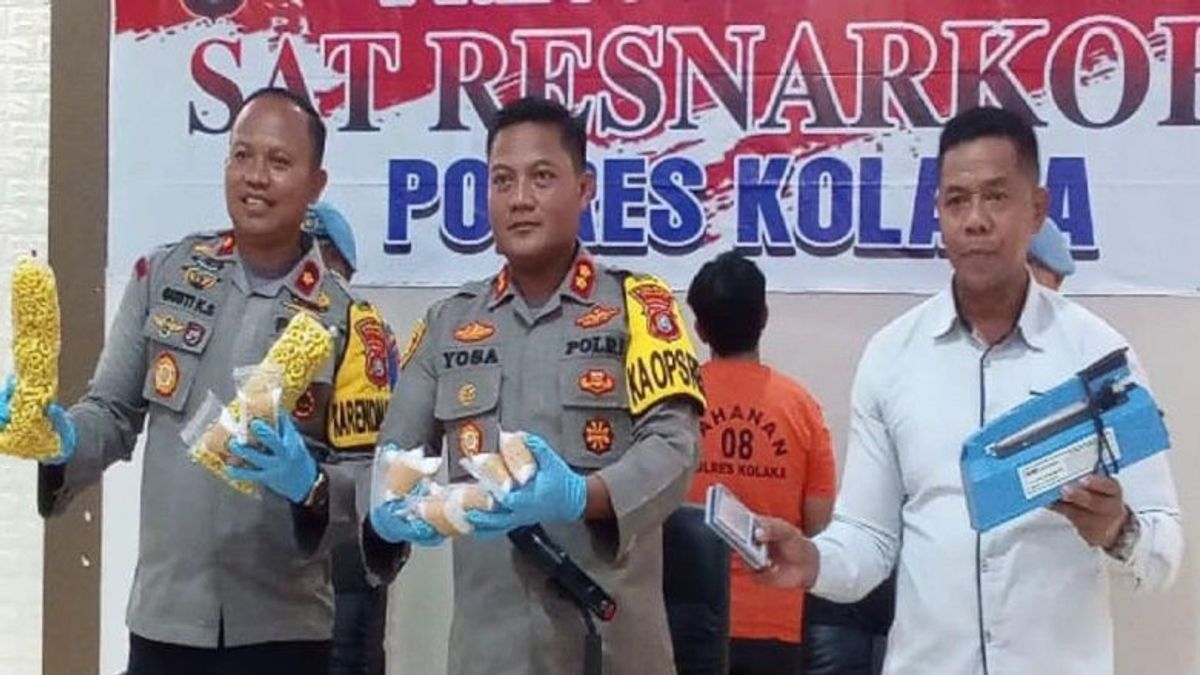 La police a arrêté 2 trafiquants de 1,2 kilogramme de méthamphétamine à Kolaka