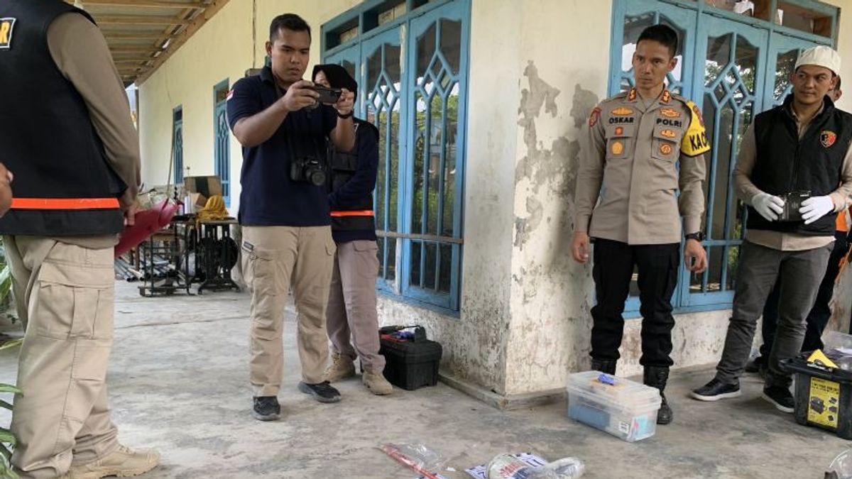 Gelar Olah TKP, Polisi Temukan 2 Titik Ledakan Diduga Petasan di Malang