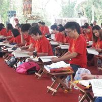 Umat Buddha Gelar Doa Perdamaian Dunia di Borobudur