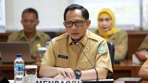 Minister Of Home Affairs Suggests Regent Of Alor Apologize To Social Minister Risma