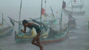 National Weather Forecast: Heavy Rain Dominates Many Areas in Indonesia
