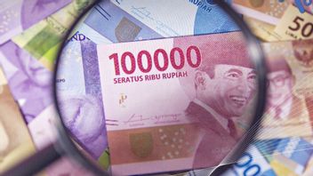 Thursday Afternoon Rupiah Almost Touched IDR 16,000 Per US Dollar, A Record Since 1998
