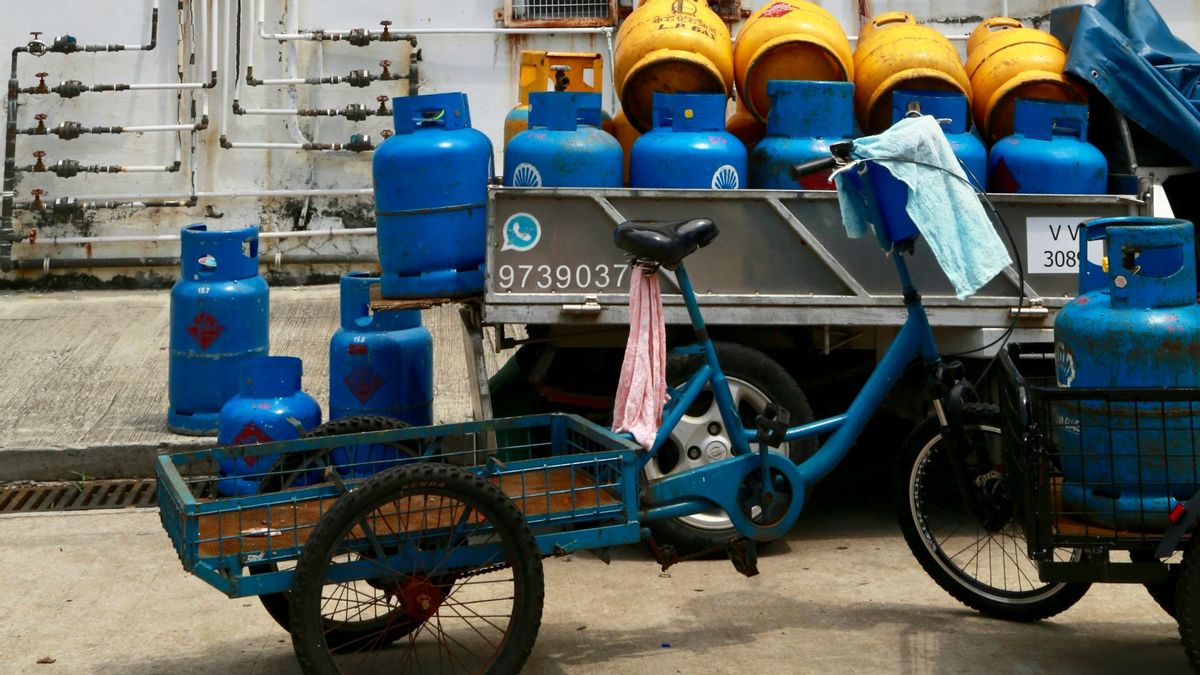 印度能源部长在寻找访问卡塔尔的途径