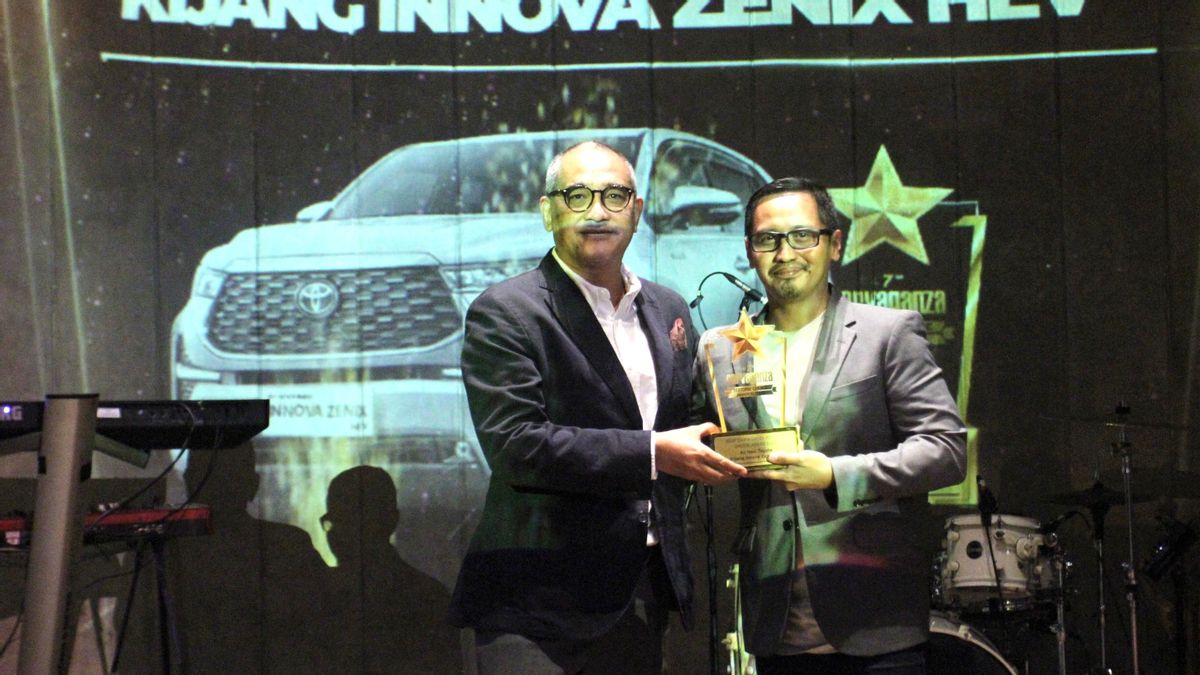 Toyota All New Kijang Innova Zenix Hybrid Sabet Penghargaan CCA 2023