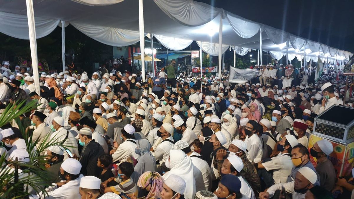 Datangi Rumah Rizieq, Satpol PP Jatuhkan Sanksi Denda Pelanggaran PSBB Transisi