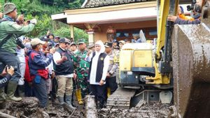Gubernur Khofifah Cek Langsung Penanganan Banjir Bandang di Bondowoso