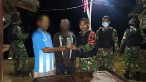 Dengan Sukarela, Warga Keerom Papua Serahkan Ganja ke Prajurit TNI