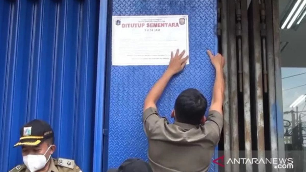 Satpol PP Jaksel Segel Bureau Du Fournisseur De Services De Travail à Bintaro