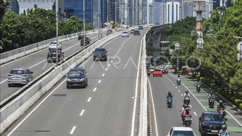 Gowes Bareng Pramono Lintasi JLNT Casablanca تم انتقادها ، وصفت DKI Dishub أنها دراجة آمنة إذا لم تكن هناك سيارة