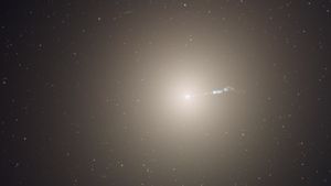 Lubang Hitam di Pusat Messier 87 Dipastikan Berputar oleh Ilmuwan
