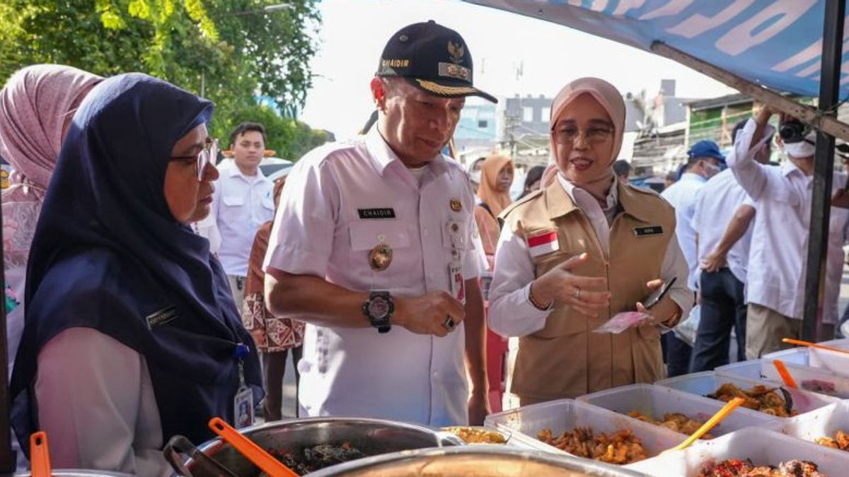 Takjil Lapak Inspection In Benhil, Central Jakarta City Government Checks Indications Of Chemicals In Food
