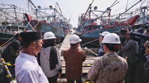 Starting To Build A 2.4 Km Embankment In Muara Angle, Pramono Hopes That The Number Of Local Residents Will Not Increase