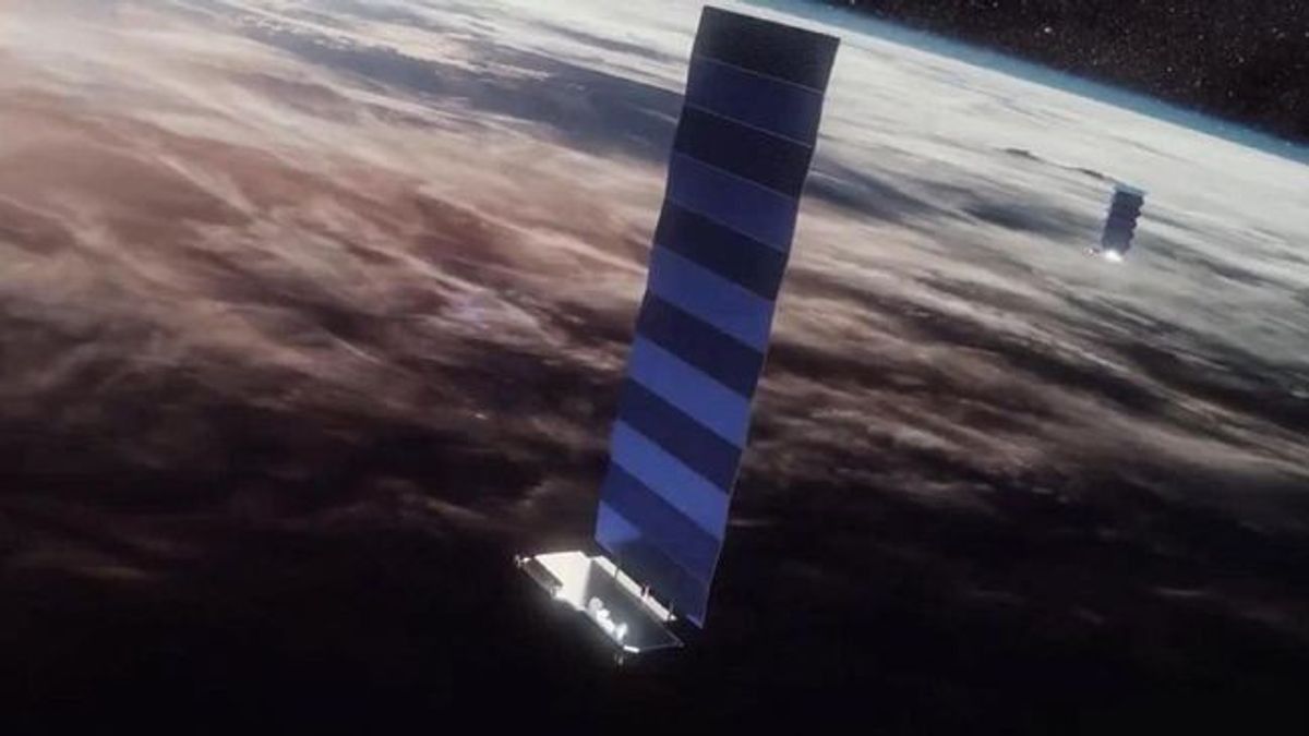 Pemasangan Starlink di Pesawat Penerbangan Komersil Proyek Elon Musk