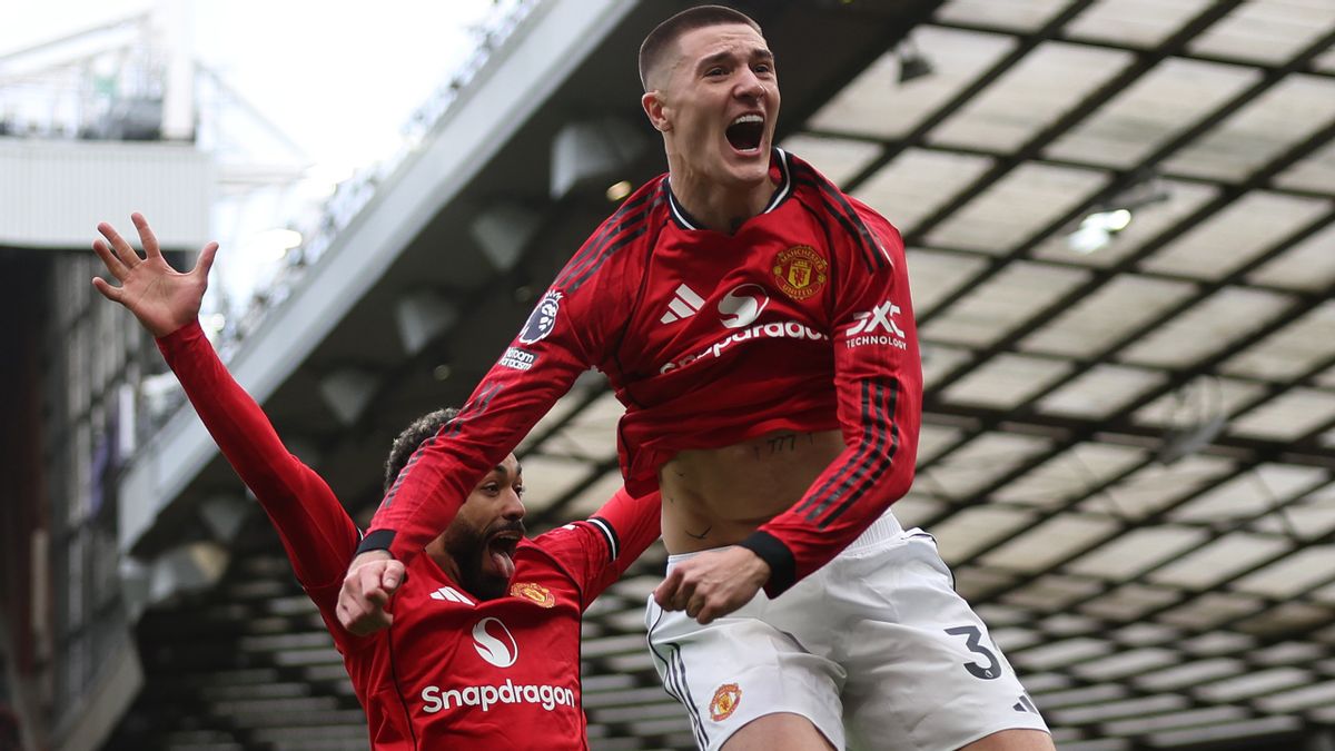 Man Utd Firm in the Top Three after Defeating Aston Villa