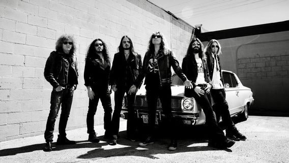 Whitesnake Akhiri Trilogi Red, White And Blues