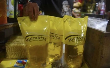 Harga Minyak Goreng Rakyat dan Kebutuhan Pokok Naik Terus, Kelompok Kelas Menengah Bakal Makin Boncos