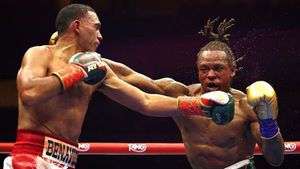 David Benavidez Pertahankan Gelar Usai Atasi Anthony Yarde Lewat TKO