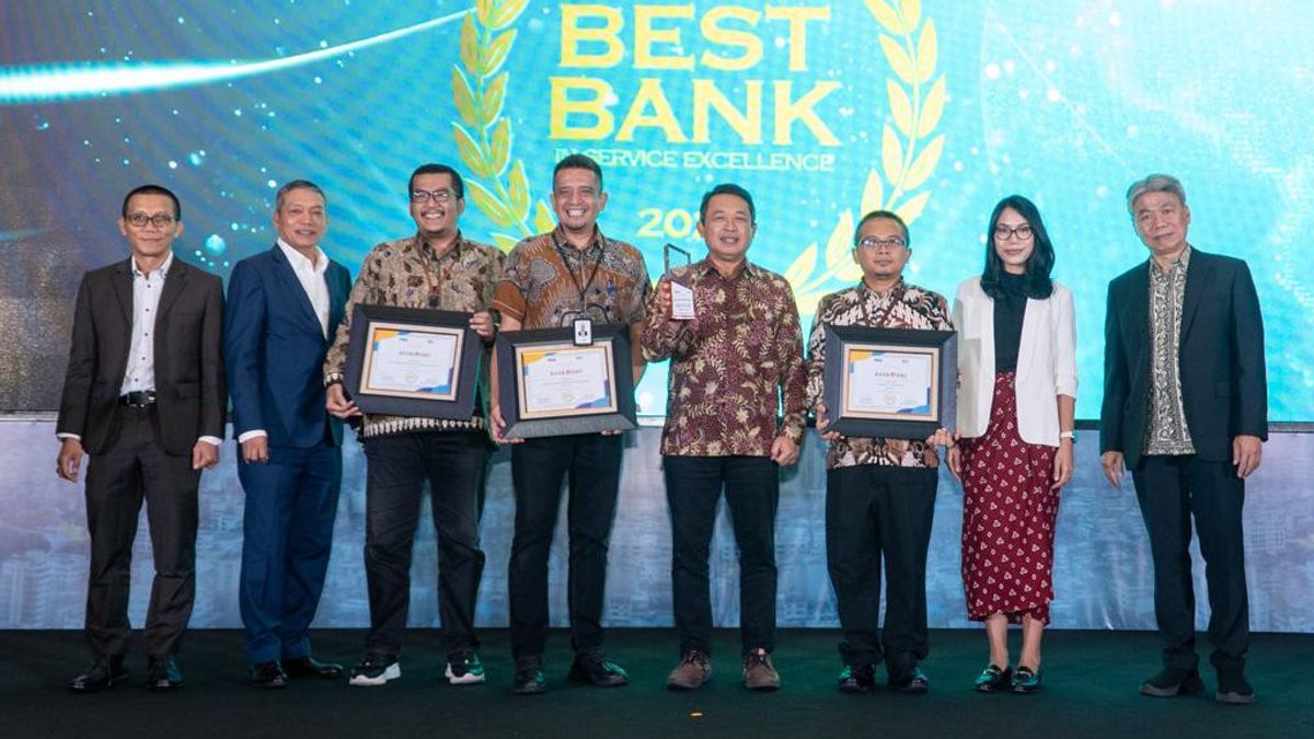 Diganjar Penghargaan pada Banking Service Excellence 2024, Bank DKI: Berkat Konsistensi Kami Terapkan Berbagai Inovasi