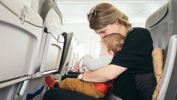 了解幼儿和婴儿的飞行条款