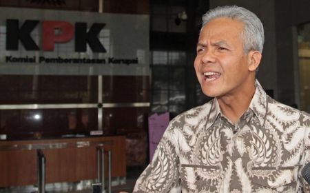 Saat PDIP Sebut Ganjar Kemlinthi karena 'Ngebet Nyapres', Puan Maharani Dipuji-Puji