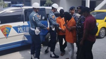 杜麦海军从马来西亚逮捕了2名4.9公斤冰毒走私者