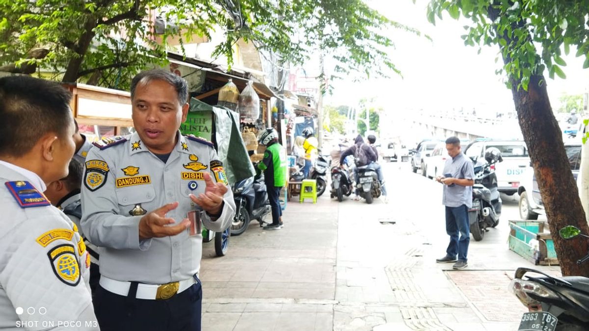 Joint Officers Did Not Find The Existence Of Expeditionary Service Truck Unloading Trucks In Tanah Abang