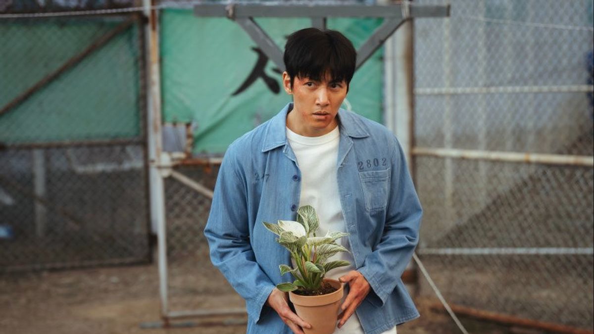 Sinopsis Serial <i>The Manipulated</i>: Hidup Ji Chang Wook Mencekam karena Doh Kyungsoo