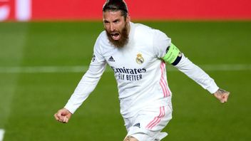 Ramos <i>Follow</i> Akun Instagram Pemain PSG, Gertakan atau Harapan?