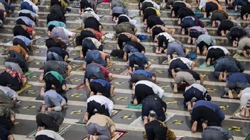メンコムハジルは良いニュースをもたらす、モスクで許可されたタラウィの祈りが、巡礼者と限られた時間