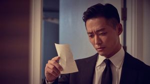 Nam Goong Min Jadi Aktor Reputasi Terbaik di Oktober 2021