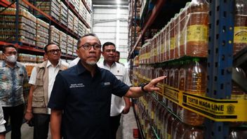 持有每升14,000印尼盾的HET,Zulhas要求企业家完成食用油DMO