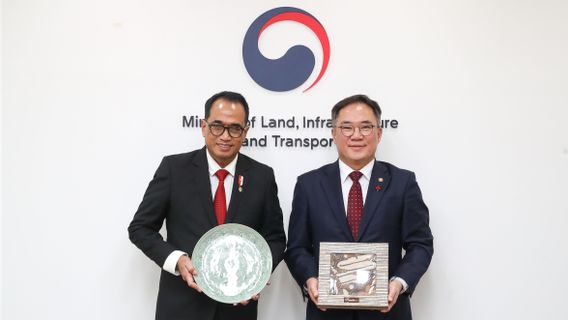 وزير النقل يلتقي نائب وزير النقل في كوريا الجنوبية ، مناقشة تمويل Bali LRT