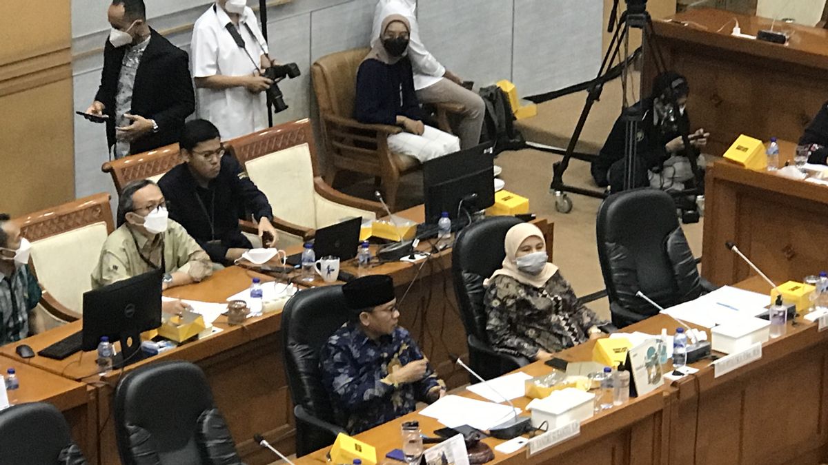 Sudah Boleh Umrah, Ketua Komisi VIII DPR Ingatkan Menag Yaqut Antisipasi Ancaman Omicron