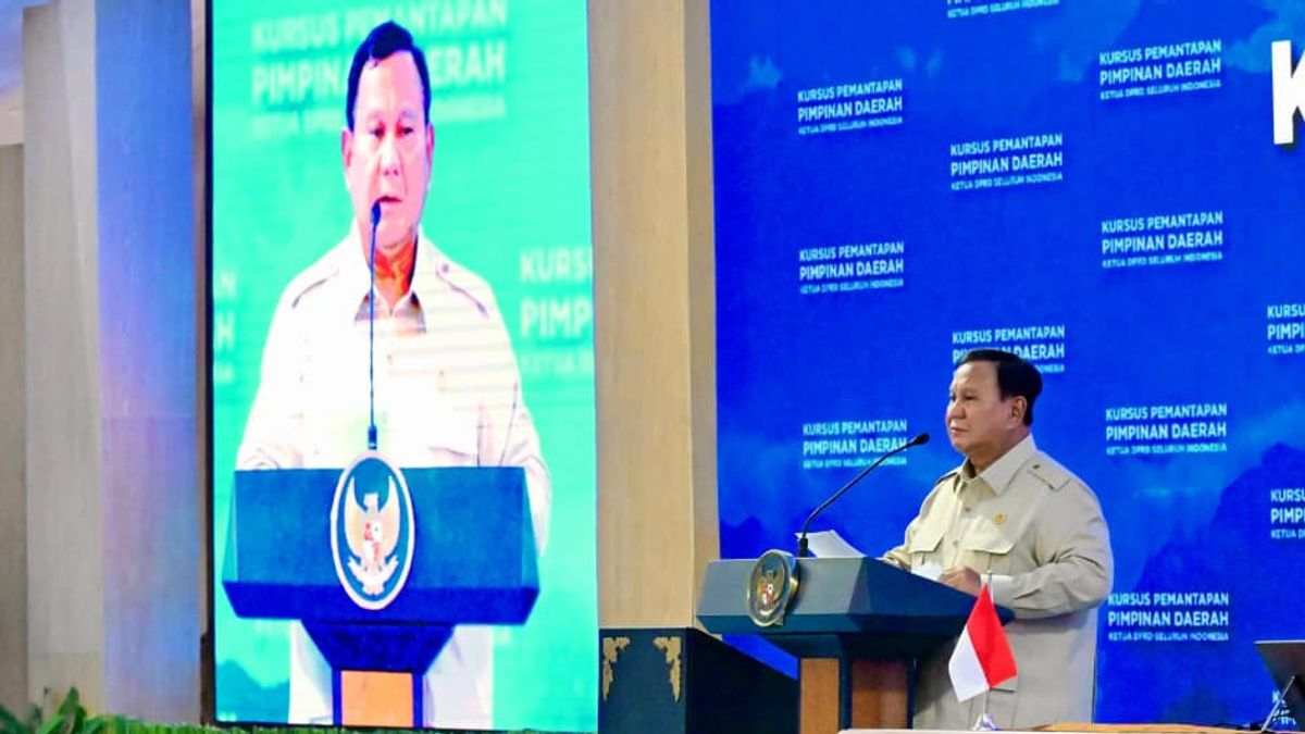 Kunjungi Akmil Magelang, Presiden Prabowo Sampaikan Pengarahan pada Ketua DPRD Seluruh Indonesia