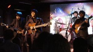 Ajak Vokalis Band Them Beatles Nyanyi Bareng, G-Pluck Hadirkan Malam Hangat di Liverpool