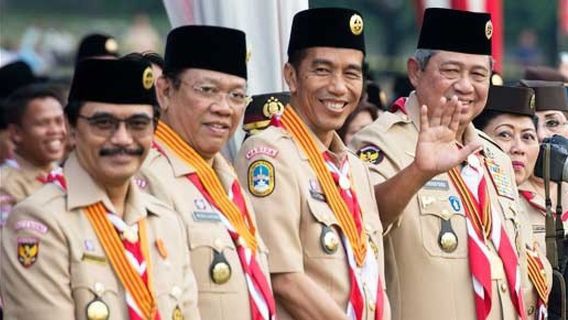 Le gouverneur Jokowi a obtenu un badge pour marquer le mouvement de première main dans la mémoire d’aujourd’hui, 14 août 2014