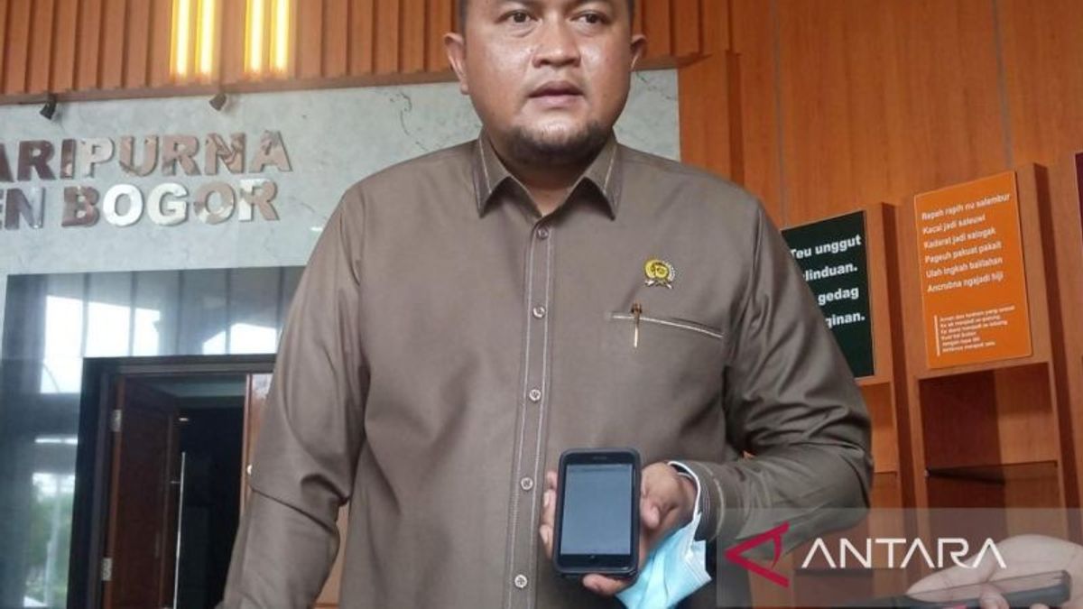 Temuan Telur Busuk di Paket Bansos, Ini Ancaman Ketua DPRD Kabupaten Bogor
