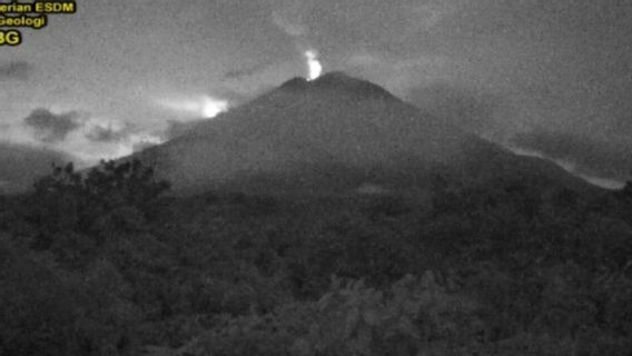 Mount Semeru Eruption Tonight With An Eruption Height Of 600 Meters