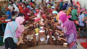Buruh Jakarta Pesimis Kenaikan UMP DKI 2024 Sesuai Harapan