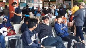 Sejumlah Penumpang Keluhkan Kenaikan Harga Tiket Bus di Kampung Rambutan
