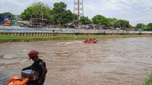 Lansia yang Tenggelam di Kali BKB Tambora Ternyata Tukang Sampah di Wilayah Grogol