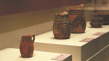 新疆の展示会はシルクロード以前の古代陶器の痕跡を明らかにする