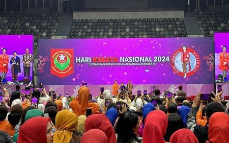 Hari Kebaya Nasional, Iriana Jokowi Terima Penghargaan Ibu Bangsa