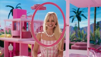Margot Robbie Raup 767 Miliar dari Suksesnya Film <i>Barbie</i>