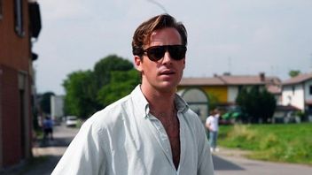 Buntut Kasus Pelecehan Seksual, Armie Hammer Didepak dari Film <i>Billion Dollar Spy</i>