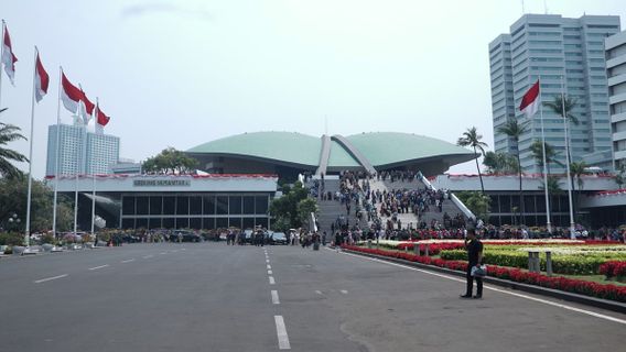 Pemeriksaan COVID-19 Bagi Anggota DPR RI dan Keluarga yang Mendapat Penolakan