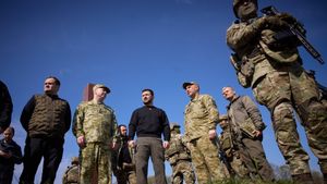 Kunjungi Pasukannya di Garis Depan Perbatasan dengan Belarusia dan Polandia, Presiden Zelensky: Suatu Kehormatan Berada di Sini 